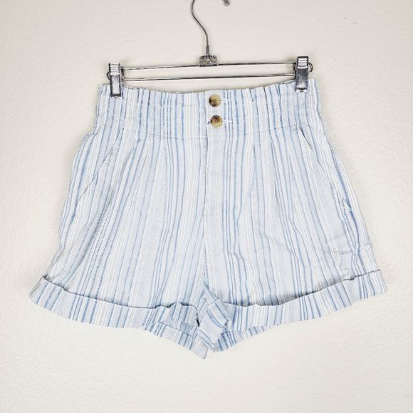 American Eagle Size 2 Blue Striped Paperback Shorts - Picture 2 of 10
